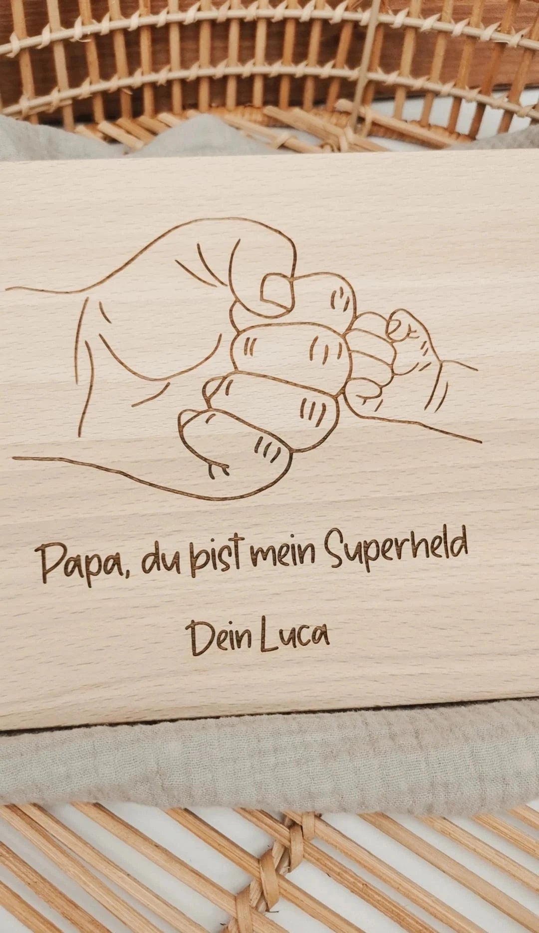 Frühstücksbrettchen Papa, du bist mein Superheld