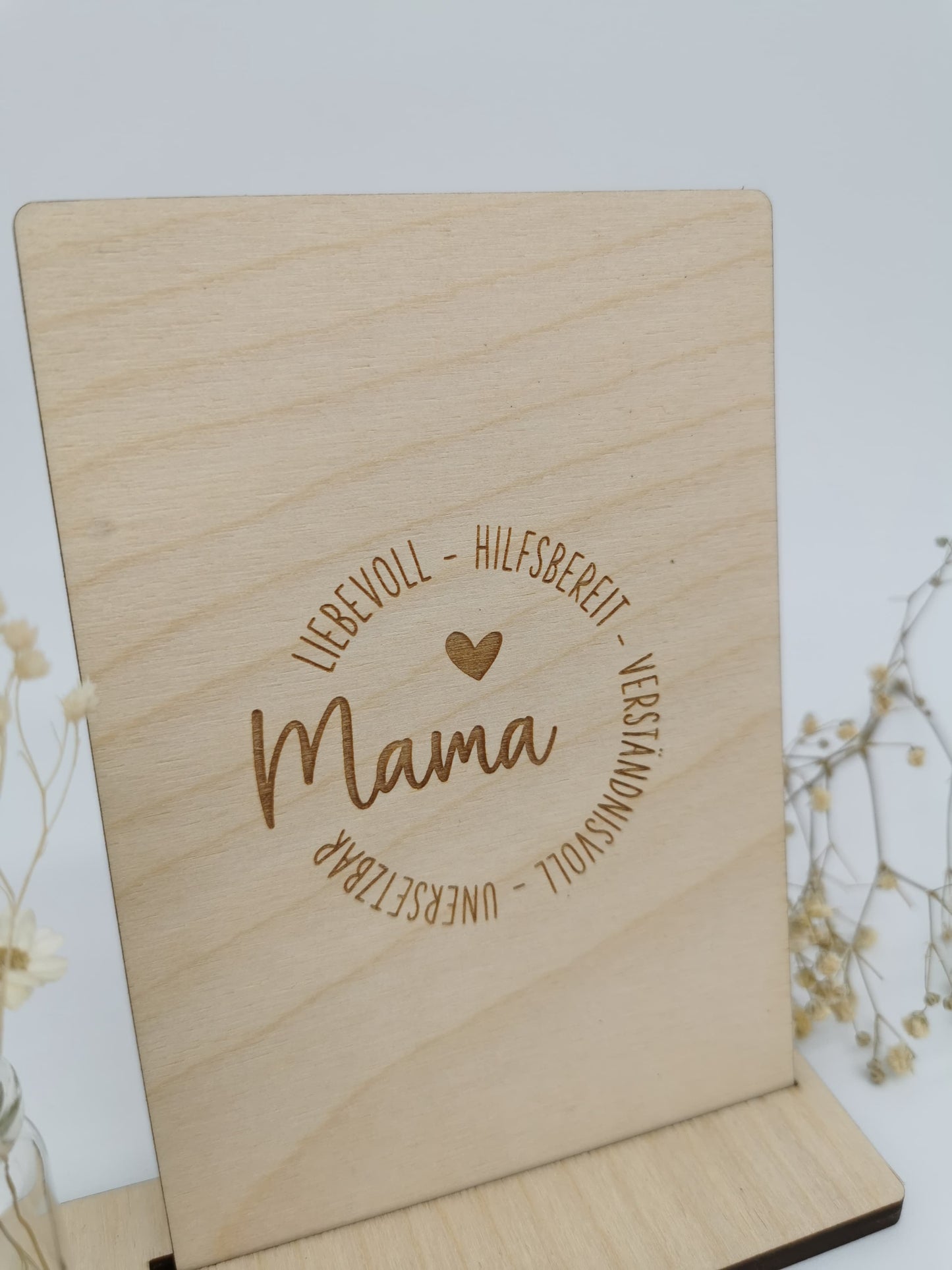 Holzkarte mit Vase und Trockenblumen Mama