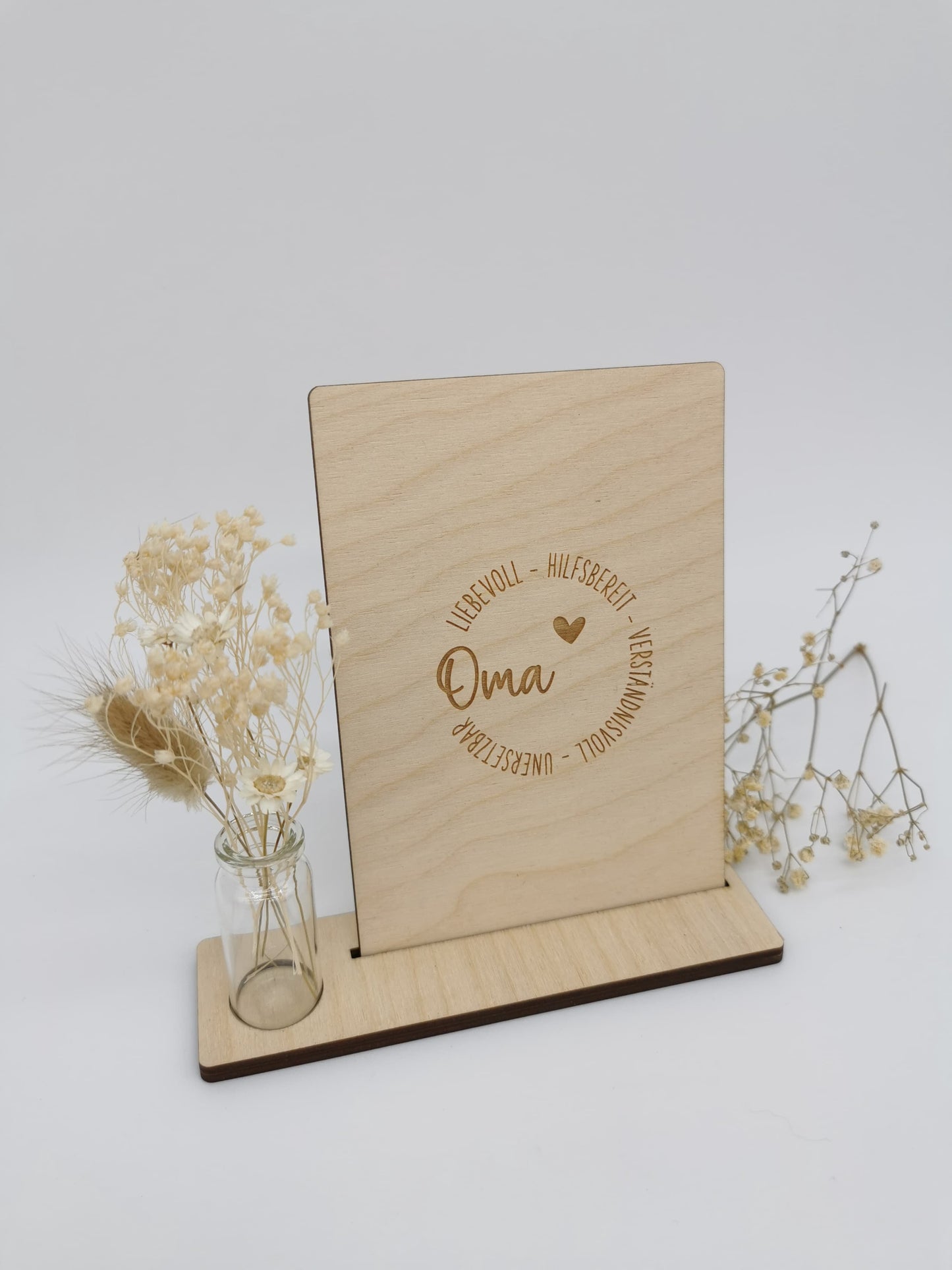 Holzkarte mit Vase und Trockenblumen Oma