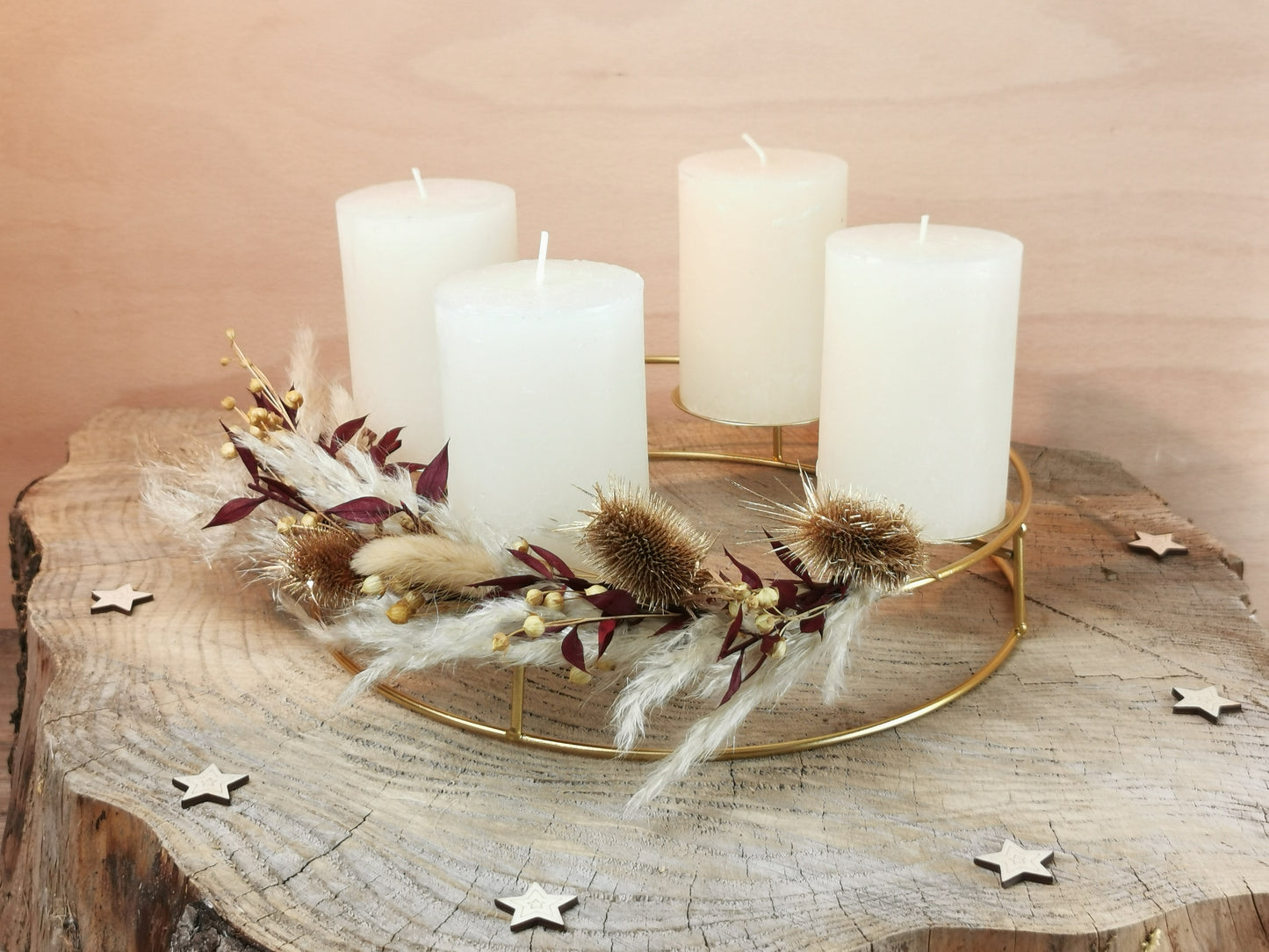 Adventskranz gold mit Trockenblumen