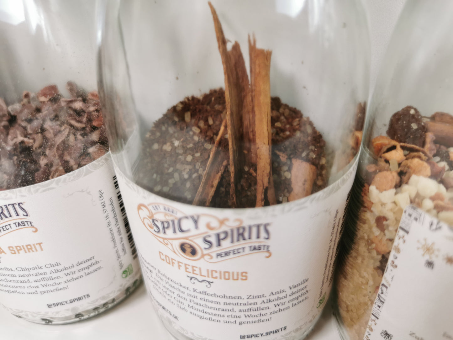 Geschenk-Set Holzbank mit Spicy Spirits